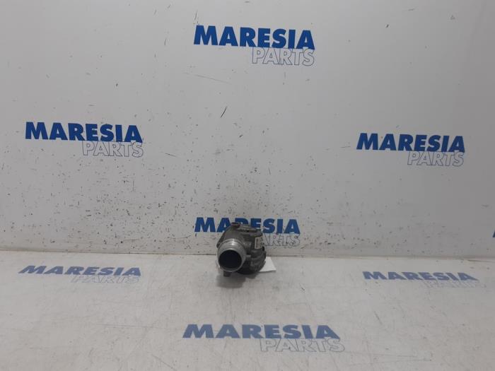 Używane Przepustnica Renault Megane III Grandtour (KZ) 1.5 dCi 110 Cena € 34,99 Procedura marży oferowane przez Maresia Parts