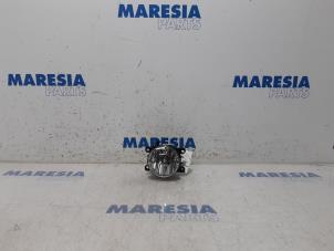 Used Fog light, front left Renault Megane IV (RFBB) 1.2 Energy TCE 130 Price € 15,00 Margin scheme offered by Maresia Parts