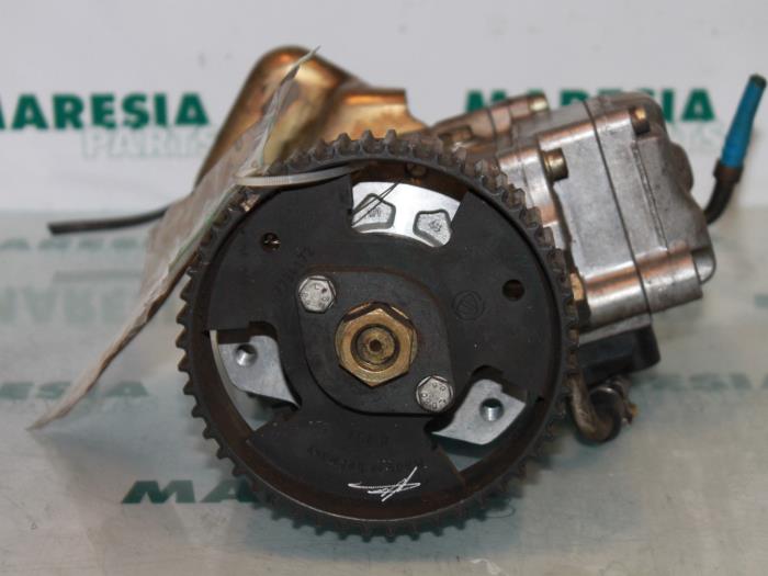 Gebrauchte Kraftstoffpumpe Mechanisch Fiat Marea (185AX) 2.4 Tds 125 HLX Preis € 75,00 Margenregelung angeboten von Maresia Parts
