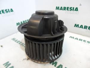 Używane Silnik wentylatora nagrzewnicy Alfa Romeo 156 (932) 1.8 Twin Spark 16V Cena € 30,00 Procedura marży oferowane przez Maresia Parts