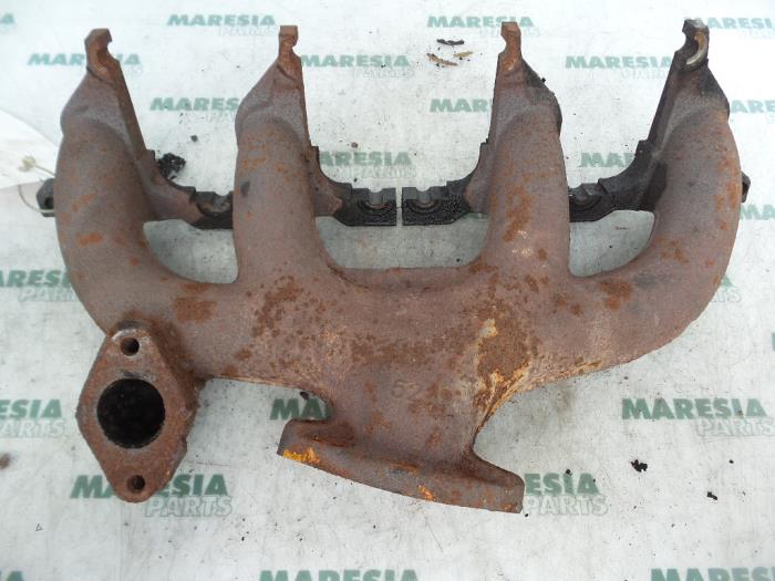 Gebrauchte Abgaskrümmer Renault Kangoo Express (FC) 1.9 D 55 Preis € 40,00 Margenregelung angeboten von Maresia Parts