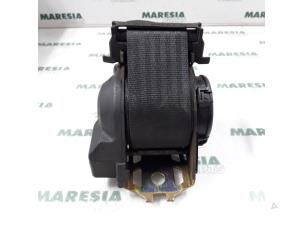 Używane Pas bezpieczenstwa lewy tyl Lancia Kappa 2.0 20V LE,LS Cena € 75,00 Procedura marży oferowane przez Maresia Parts