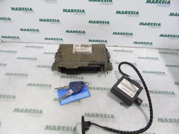 Used Engine management computer Fiat Punto I (176) 60 1.2 i.e. Selecta Price € 25,00 Margin scheme offered by Maresia Parts