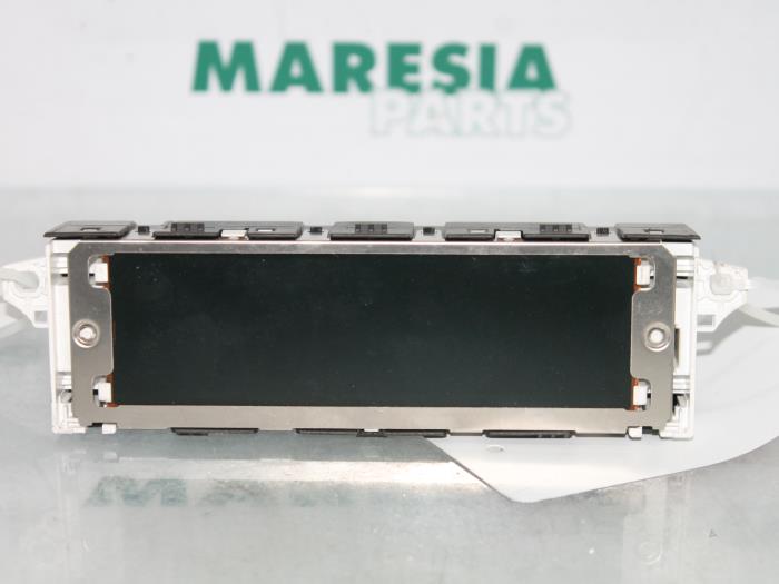 Begagnade Innerdisplay Peugeot 207/207+ (WA/WC/WM) 1.4 16V VTi Pris € 15,00 Marginaltabell erbjuds av Maresia Parts