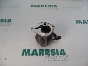 Used Vacuum pump (diesel) Opel Vivaro 1.9 DTI 16V Price € 50,00 Margin scheme offered by Maresia Parts