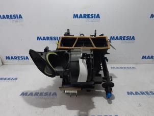Used Heater housing Peugeot 207 CC (WB) 1.6 16V Price € 129,00 Margin scheme offered by Maresia Parts