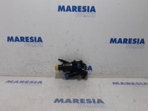 Used Thermostat housing Peugeot 508 SW (8E/8U) 2.0 HDiF 16V Autom. Price € 50,00 Margin scheme offered by Maresia Parts
