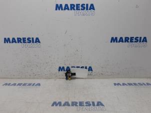 Used Particulate filter sensor Peugeot 508 SW (8E/8U) 2.0 HDiF 16V Autom. Price € 20,00 Margin scheme offered by Maresia Parts