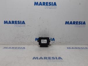 Used Parking brake module Renault Megane IV (RFBB) 1.2 Energy TCE 130 Price € 126,00 Margin scheme offered by Maresia Parts