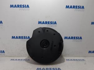 Used Subwoofer Renault Megane IV (RFBB) 1.2 Energy TCE 130 Price € 131,25 Margin scheme offered by Maresia Parts