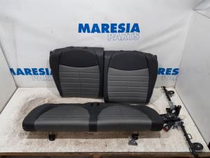 Używane Kanapa tylna Fiat 500 (312) 1.2 69 Cena € 262,50 Procedura marży oferowane przez Maresia Parts