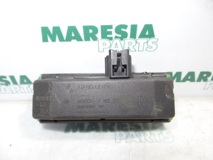 Begagnade Regnsensor Renault Laguna II Grandtour (KG) 1.8 16V Pris € 35,00 Marginaltabell erbjuds av Maresia Parts