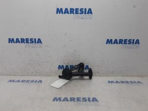 Used Oil suction pipe Citroen C4 Grand Picasso (3A) 1.6 BlueHDI 120 Price € 25,00 Margin scheme offered by Maresia Parts