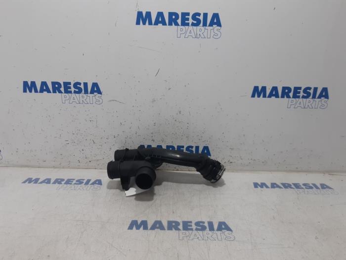 Gebrauchte Intercooler Rohr Citroen C4 Grand Picasso (3A) 1.6 BlueHDI 120 Preis € 40,00 Margenregelung angeboten von Maresia Parts