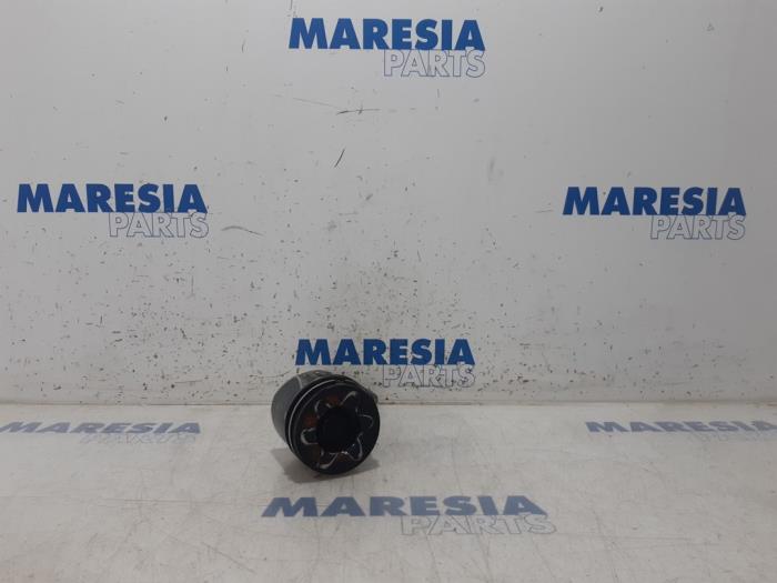 Usagé Piston Peugeot Expert (G9) 2.0 HDi 140 16V Prix € 50,00 Règlement à la marge proposé par Maresia Parts