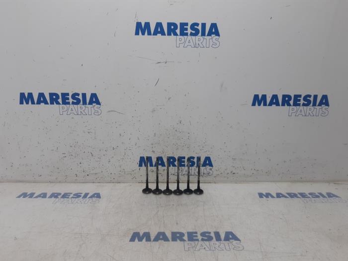 Gebrauchte Einlassventil Peugeot Expert (G9) 2.0 HDi 140 16V Preis € 20,00 Margenregelung angeboten von Maresia Parts