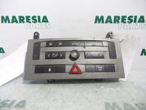 Used Heater control panel Peugeot 407 SW (6E) 2.0 HDiF 16V Price € 35,00 Margin scheme offered by Maresia Parts