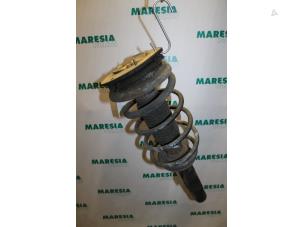 Used Front shock absorber rod, left Peugeot 406 Break (8E/F) 2.2 HDi 16V FAP Price € 30,00 Margin scheme offered by Maresia Parts