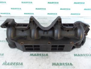 Used Intake manifold Opel Movano (4A1; 4A2; 4B2; 4B3; 4C2; 4C3) 2.5 CDTI Price € 36,30 Inclusive VAT offered by Maresia Parts