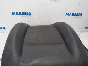 Usados Tapicería de asiento izquierda Peugeot Expert (VA/VB/VE/VF/VY) 2.0 Blue HDi 180 16V Precio € 158,81 IVA incluido ofrecido por Maresia Parts