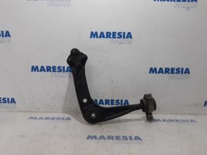 Used Front lower wishbone, left Peugeot 508 SW (8E/8U) 1.6 e-HDi 16V Price € 50,00 Margin scheme offered by Maresia Parts