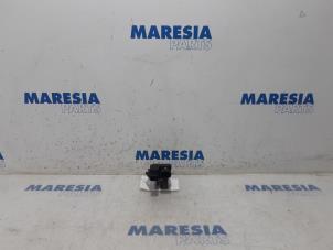 Used Cooling fan resistor Peugeot 508 SW (8E/8U) 1.6 e-HDi 16V Price € 20,00 Margin scheme offered by Maresia Parts