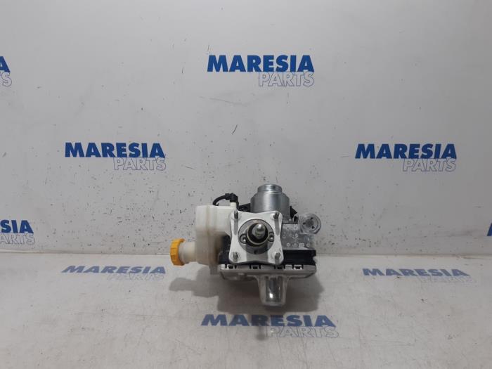 Używane Pompa ABS Alfa Romeo Stelvio (949) 2.2d 16V 210 Q4 Cena € 787,50 Procedura marży oferowane przez Maresia Parts