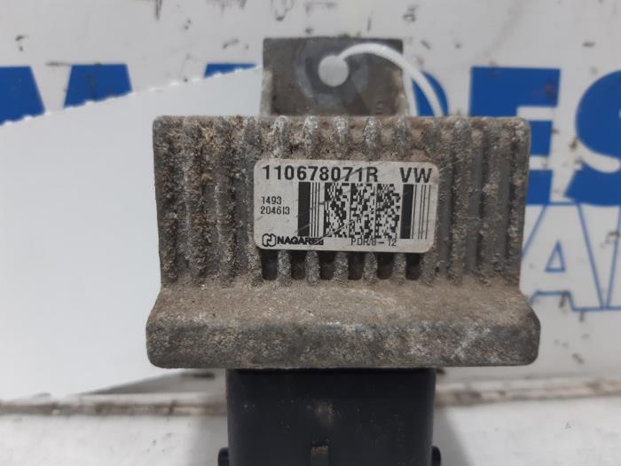 Glow plug relay Renault Kangoo Express 1.5 dCi 90 FAP 110678071R