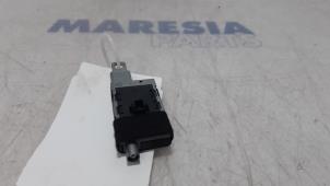 Usados Amplificador de antena Alfa Romeo Stelvio (949) 2.2d 16V 210 Q4 Precio € 15,00 Norma de margen ofrecido por Maresia Parts