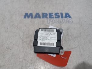 Używane Modul poduszki powietrznej Peugeot 5008 Cena € 157,50 Procedura marży oferowane przez Maresia Parts