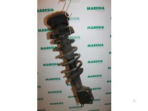 Used Front shock absorber rod, right Renault Trafic New (FL) 1.9 dCi 82 16V Price € 54,45 Inclusive VAT offered by Maresia Parts