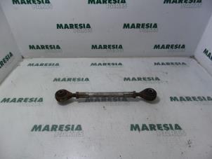 Used Anti-roll bar guide Alfa Romeo GTV (916) 2.0 16V Twin Spark Price € 25,00 Margin scheme offered by Maresia Parts