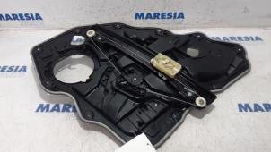 Usagé Mécanique vitre 4portes arrière droite Alfa Romeo Stelvio (949) 2.2d 16V 210 Q4 Prix € 105,00 Règlement à la marge proposé par Maresia Parts