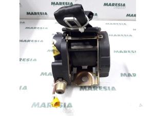 Used Rear seatbelt, left Lancia Thesis (841) 2.4 20V Price € 75,00 Margin scheme offered by Maresia Parts