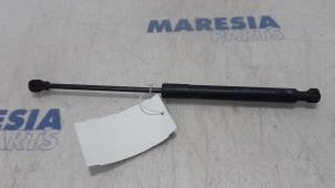 Used Bonnet gas strut, left Renault Kangoo Express (FW) 1.5 dCi 75 FAP Price € 10,00 Margin scheme offered by Maresia Parts