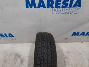 Used Tyre Renault Kangoo Express (FW) 1.5 dCi 75 FAP Price € 30,25 Inclusive VAT offered by Maresia Parts