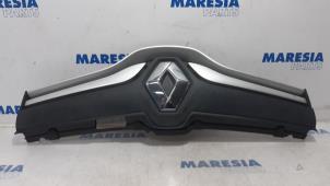 Used Grille Renault Kangoo Express (FW) 1.5 dCi 75 FAP Price € 127,05 Inclusive VAT offered by Maresia Parts
