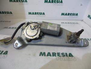 Used Rear wiper motor Renault Safrane I 2.2i Si 8V Price € 25,00 Margin scheme offered by Maresia Parts