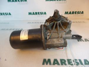 Used Front wiper motor Peugeot 807 2.2 16V Price € 65,00 Margin scheme offered by Maresia Parts