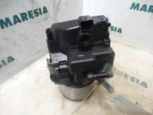 Used Fuel filter housing Peugeot 307 SW (3H) 1.6 HDiF 110 16V Price € 35,00 Margin scheme offered by Maresia Parts