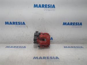 Usagé Etrier de frein arrière droit Alfa Romeo Stelvio (949) 2.2d 16V 210 Q4 Prix € 157,50 Règlement à la marge proposé par Maresia Parts