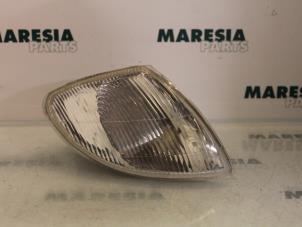 Used Indicator, right Renault Laguna I (B56) 1.8 Price € 20,00 Margin scheme offered by Maresia Parts