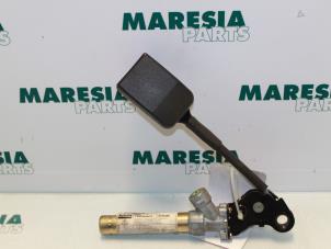 Used Seatbelt tensioner, right Citroen Berlingo Multispace 2.0 HDI Price € 20,00 Margin scheme offered by Maresia Parts