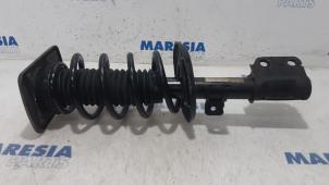 Used Front shock absorber rod, right Peugeot Expert (VA/VB/VE/VF/VY) 2.0 Blue HDi 180 16V Price € 72,60 Inclusive VAT offered by Maresia Parts