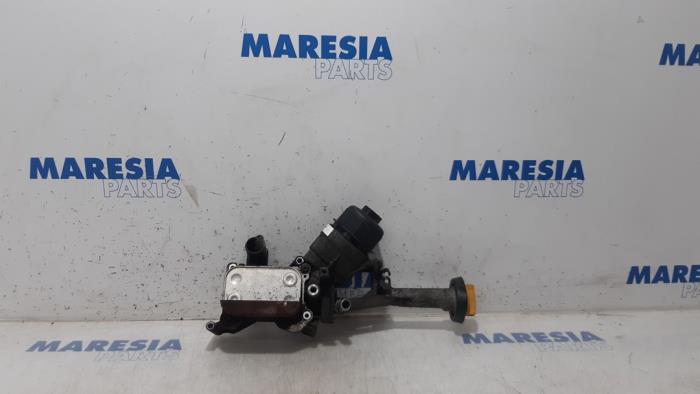 Gebrauchte Ölfilterhalter Opel Combo Mk.III (D) 1.3 CDTI 16V Preis € 54,45 Mit Mehrwertsteuer angeboten von Maresia Parts