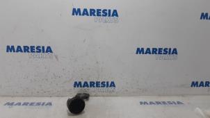 Used Piston Renault Captur (2R) 1.2 TCE 16V EDC Price € 75,00 Margin scheme offered by Maresia Parts
