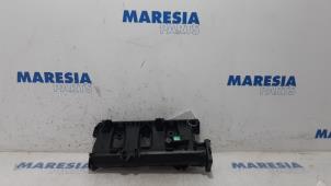 Used Intake manifold Renault Captur (2R) 1.2 TCE 16V EDC Price € 50,00 Margin scheme offered by Maresia Parts