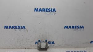 Used Oil cooler Renault Captur (2R) 1.2 TCE 16V EDC Price € 30,00 Margin scheme offered by Maresia Parts