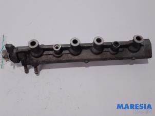 Used Injector (petrol injection) Renault Laguna I Grandtour (K56) 1.8 RN,RT Price € 50,00 Margin scheme offered by Maresia Parts