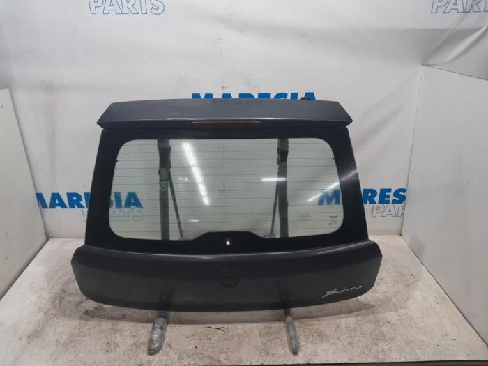 Używane Tylna klapa Fiat Punto III (199) 1.4 16V MultiAir Start&Stop Cena € 99,00 Procedura marży oferowane przez Maresia Parts